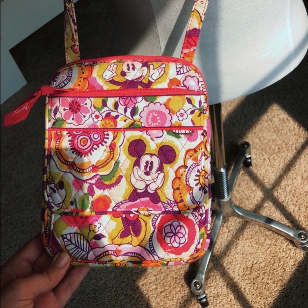 Vera Bradley Disney mickey cross body